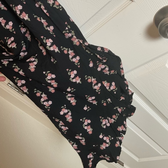 Melrose and Market Floral Black Ruffle Pants Size X-Large - Picture 9 of 14